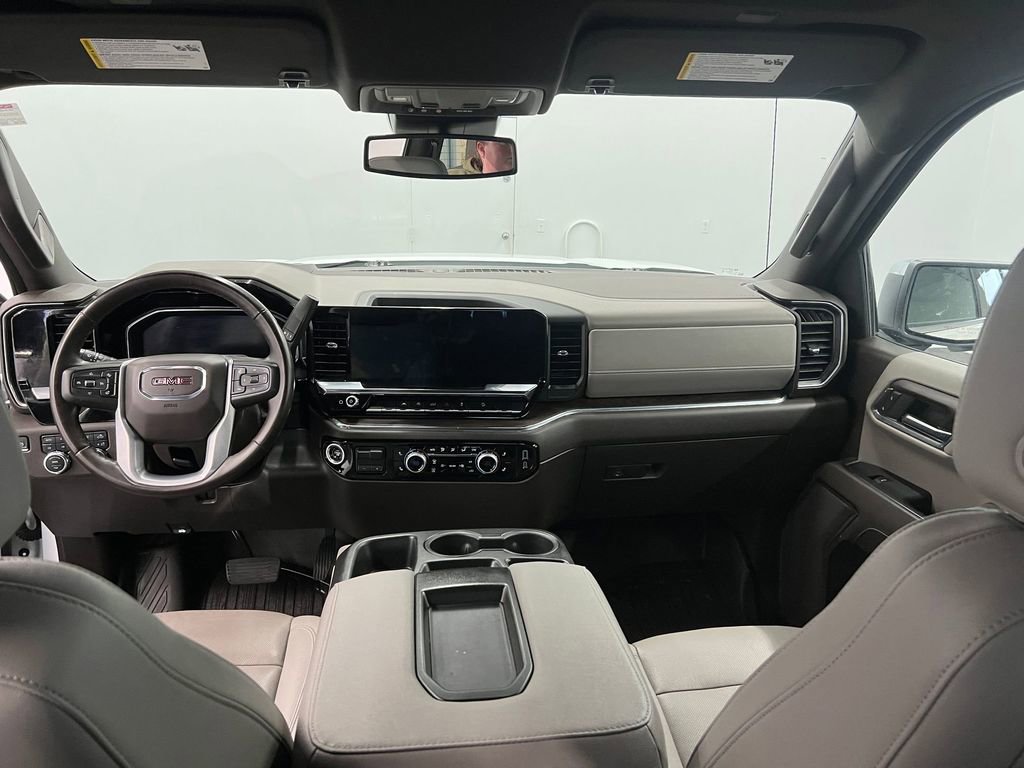 Used 2024 GMC Sierra 1500 SLT AWD/4WD image 12
