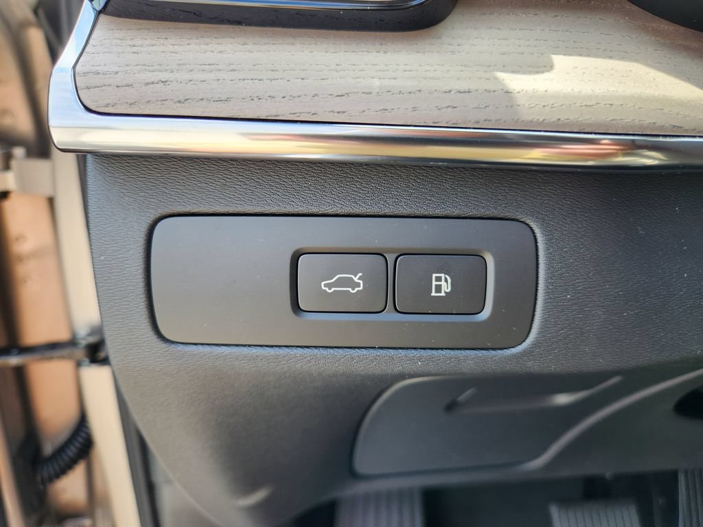New 2026 Volvo XC90 T8 Ultra w/ Lounge Package AWD/4WD image 19