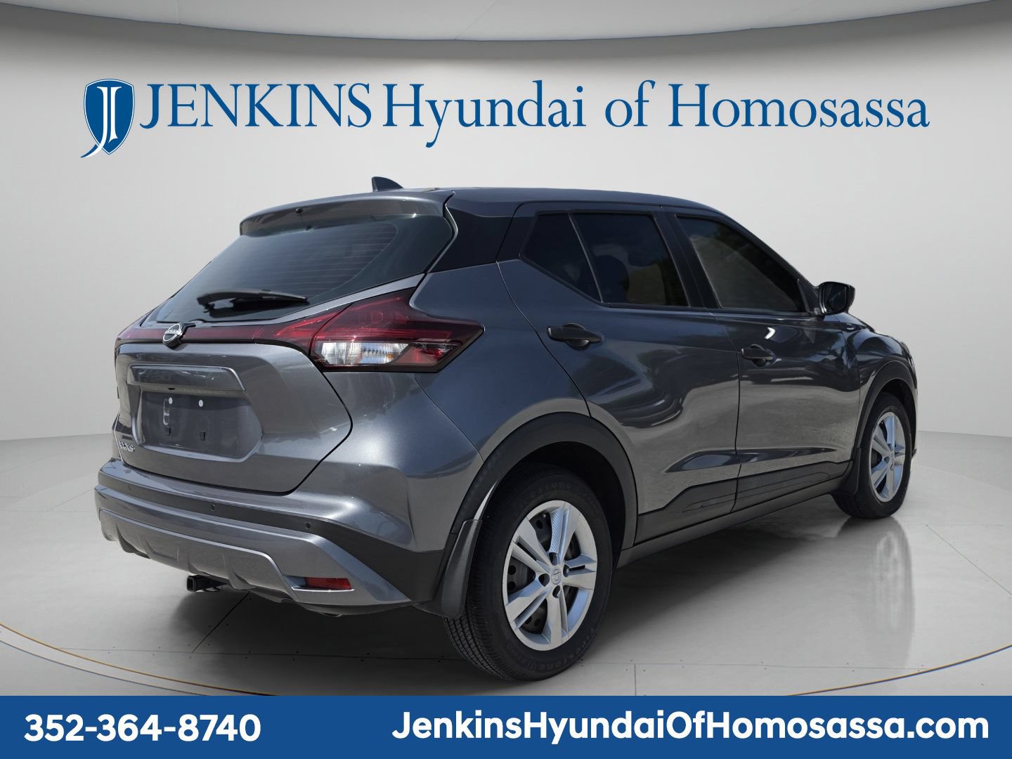 Used 2023 Nissan Kicks S FWD image 3