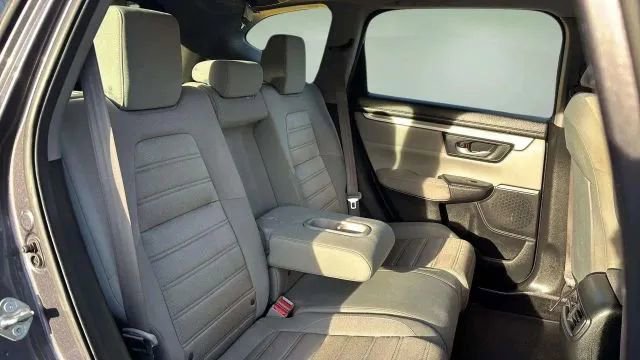 Used 2017 Honda CR-V LX image 40