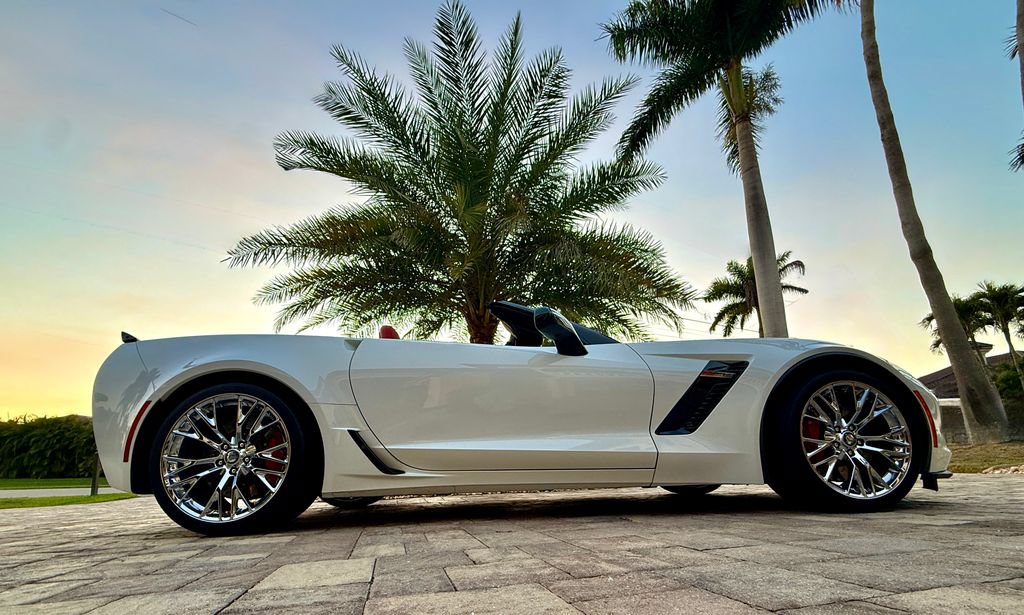 Used 2016 Chevrolet Corvette Z06 w/ 3LZ Preferred Equipment Group RWD image 23