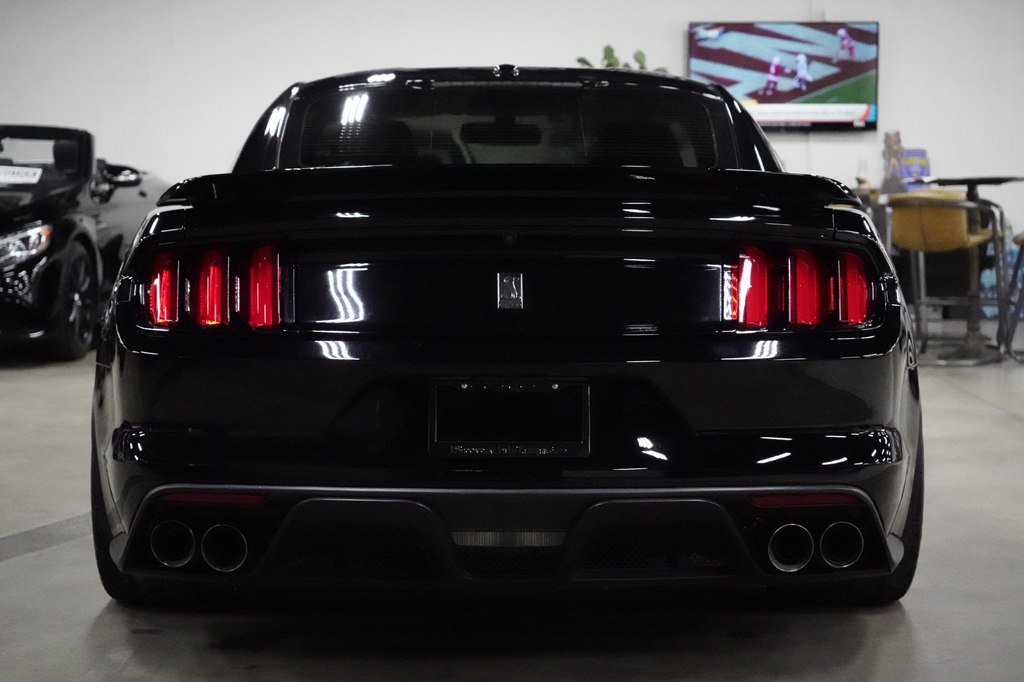 Used 2017 Ford Mustang Shelby GT350 w/ Electronics Package RWD image 4