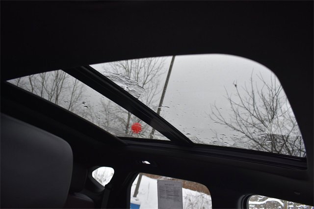 Certified 2023 Chevrolet Blazer RS w/ Driver Confidence II Package image 16