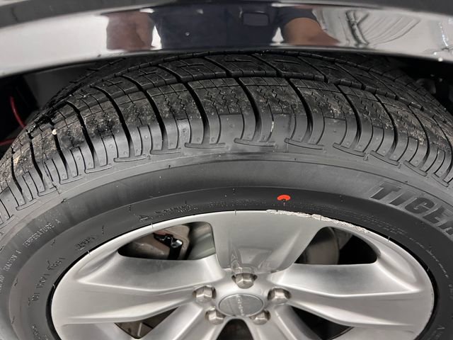 Used 2016 Dodge Challenger SXT image 18