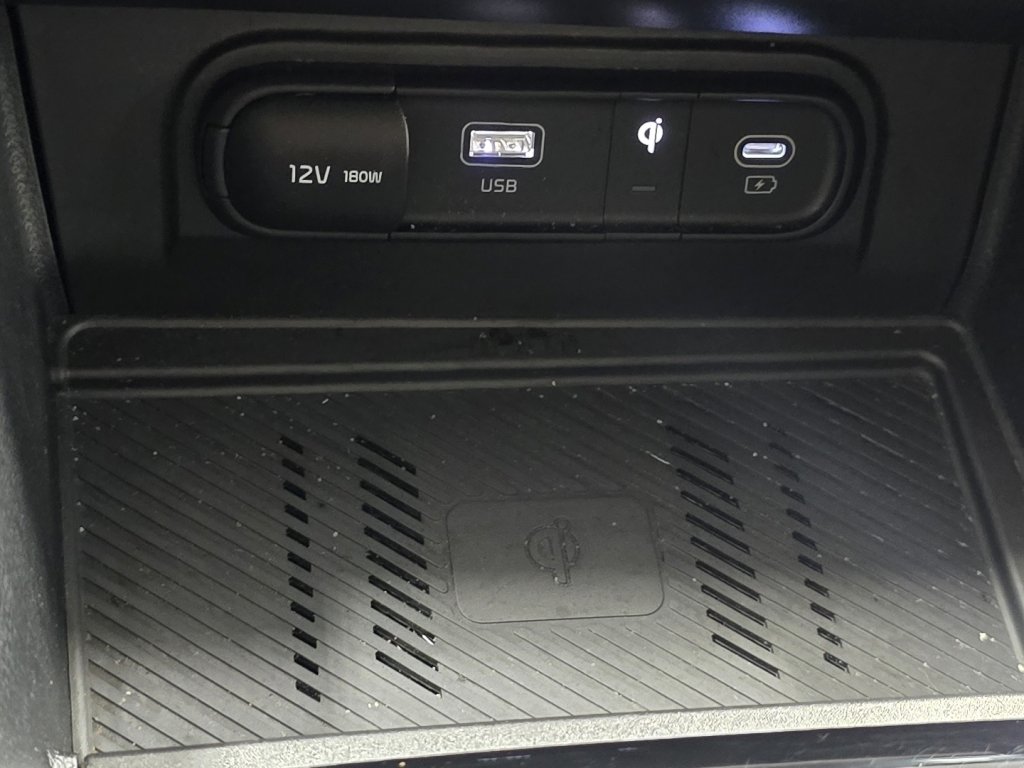 Used 2024 Kia Sportage SX image 10