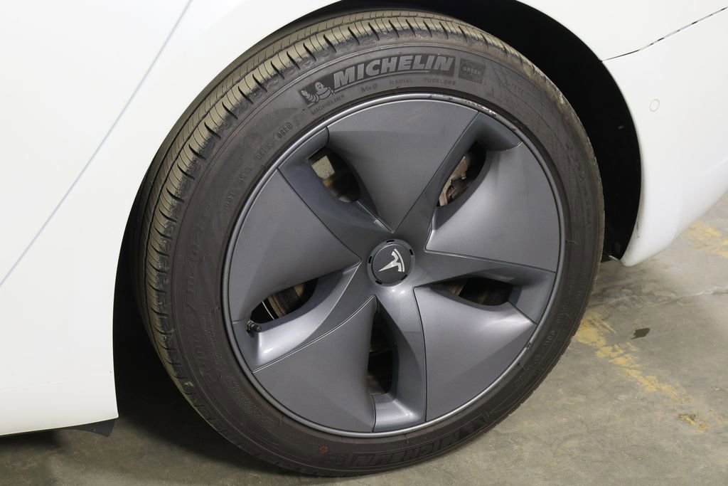 Used 2020 Tesla Model 3 Standard Range image 44