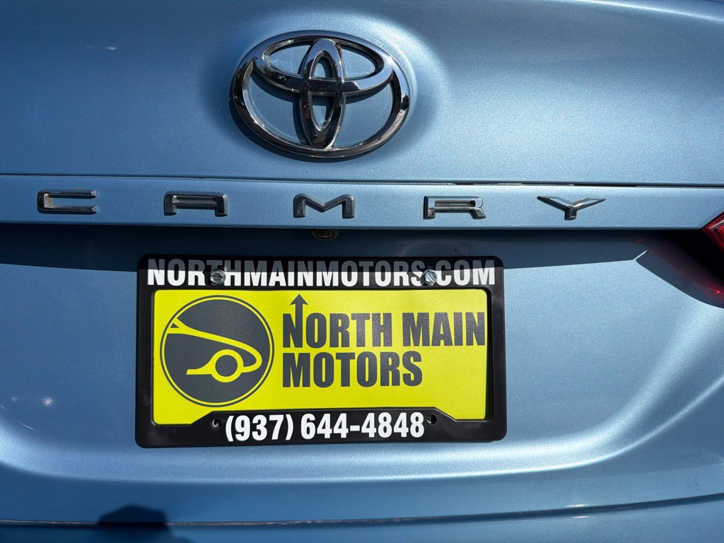 Used 2020 Toyota Camry LE FWD image 7