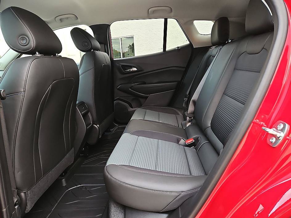 New 2026 Chevrolet Trax LT FWD image 10