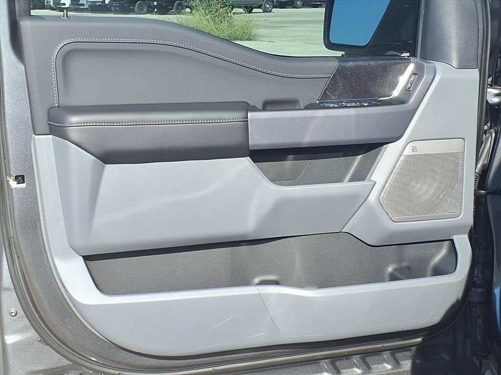 New 2025 Ford F150 Lightning Flash image 28