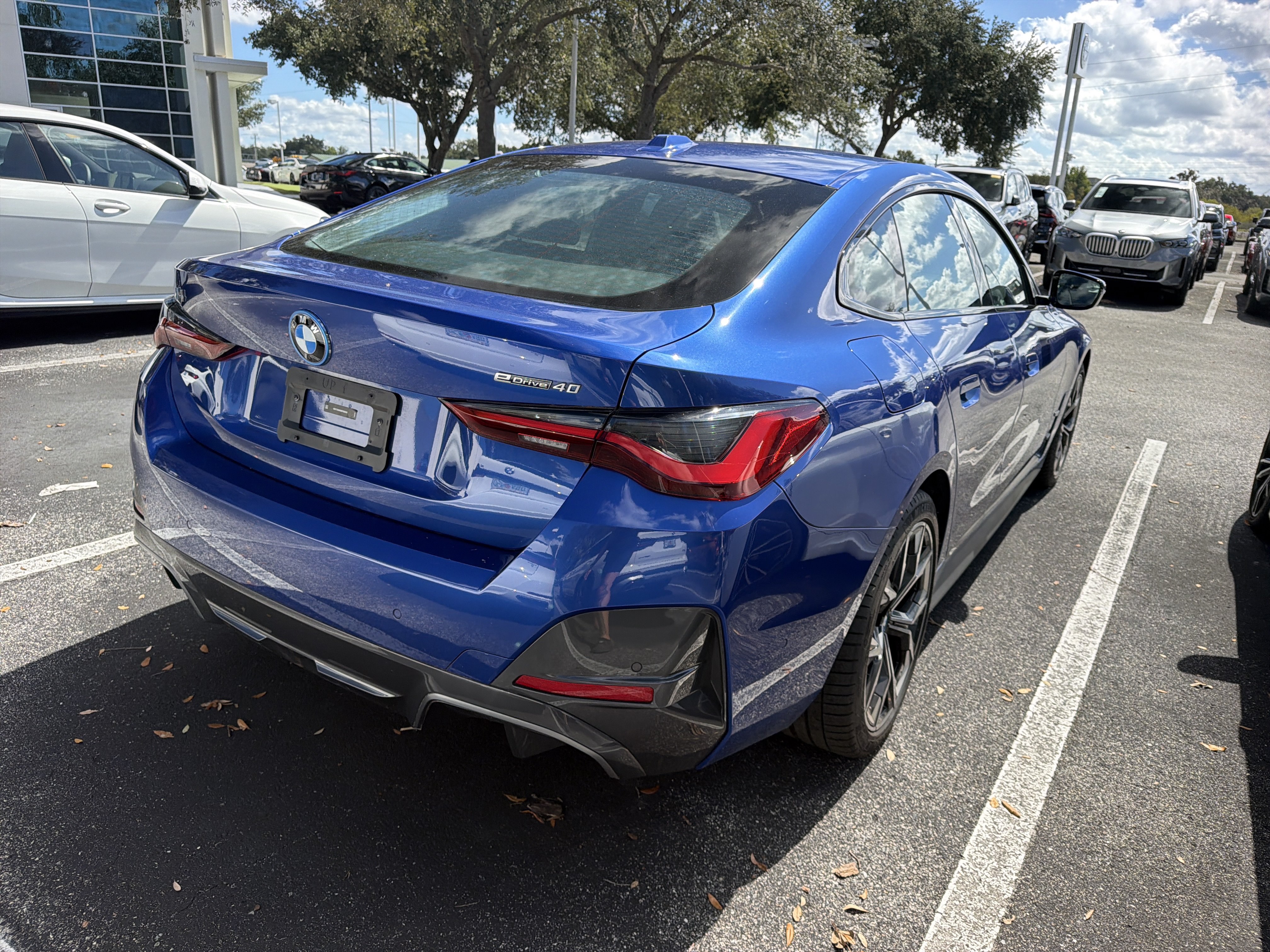 Certified 2024 BMW i4 eDrive40 w/ M Sport Package RWD image 2