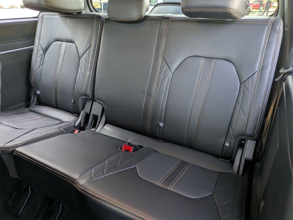 Used 2022 Ford Expedition Platinum image 20