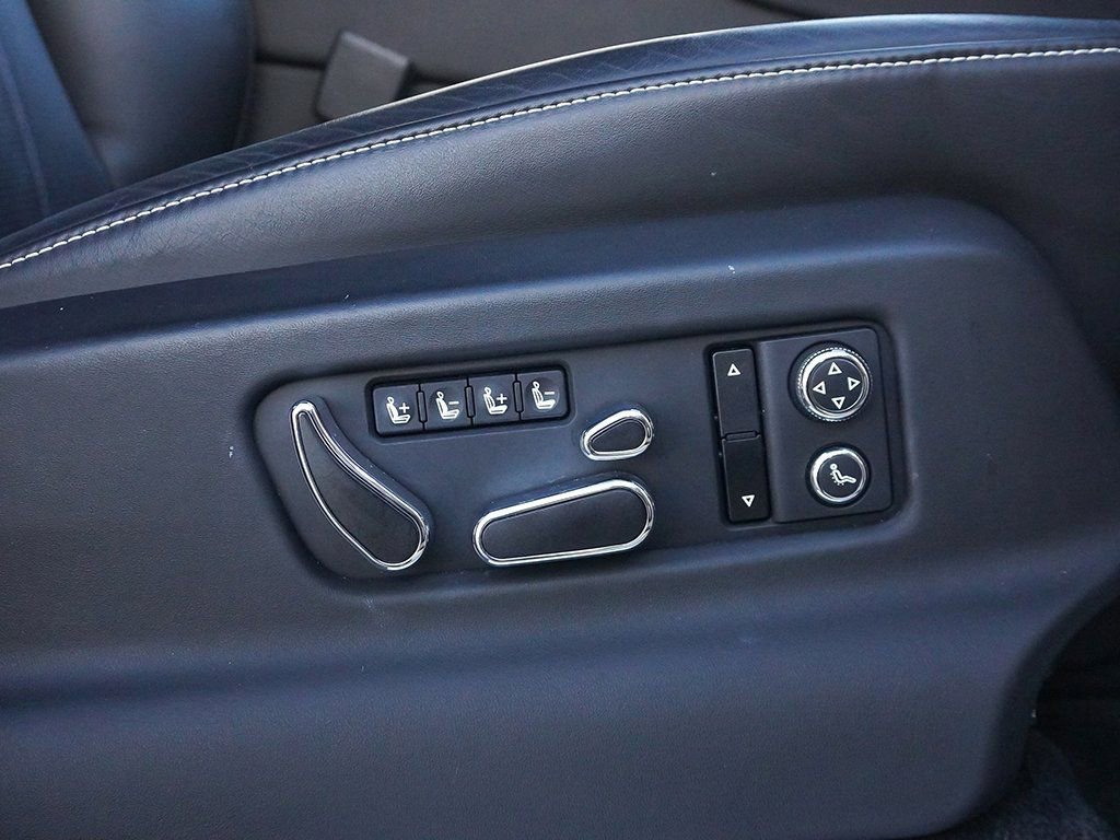 Used 2019 Bentley Bentayga AWD/4WD image 43