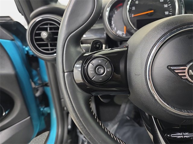 Used 2019 MINI Cooper S image 17