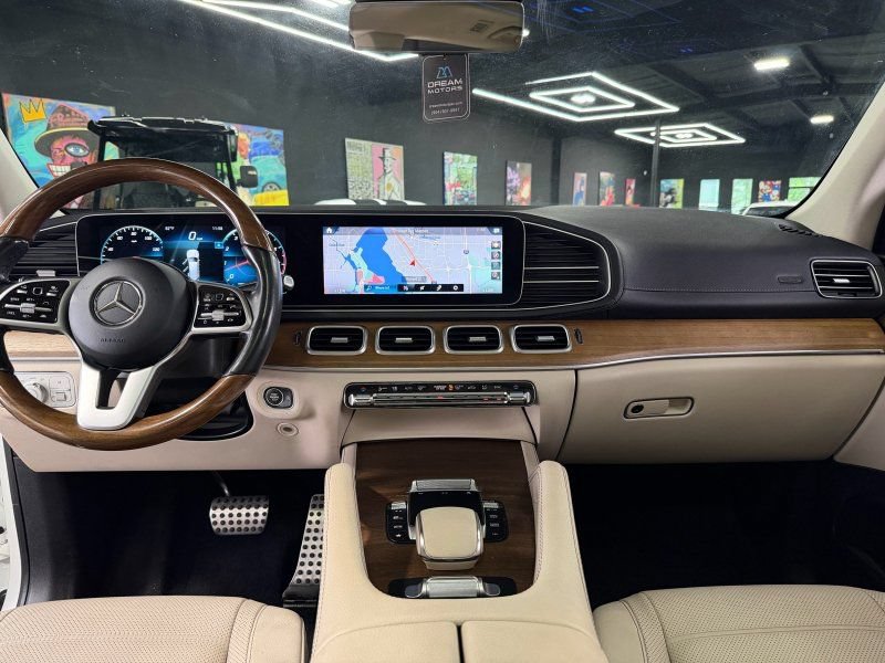 Used 2021 Mercedes-Benz GLS 580 4MATIC image 16