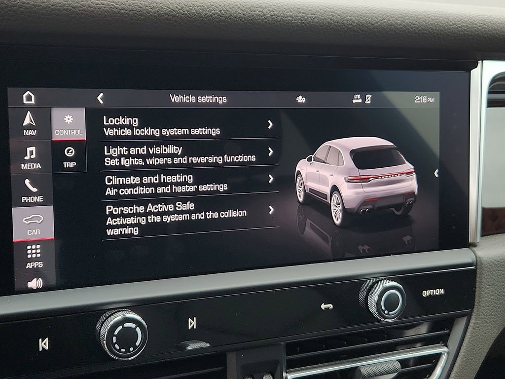 Certified 2023 Porsche Macan S image 26