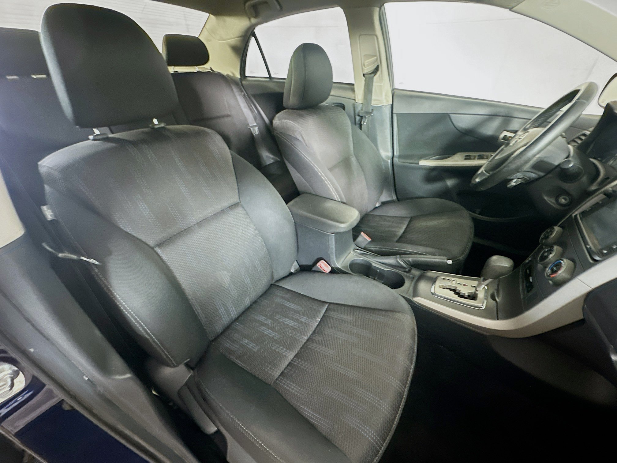Used 2013 Toyota Corolla S FWD image 27
