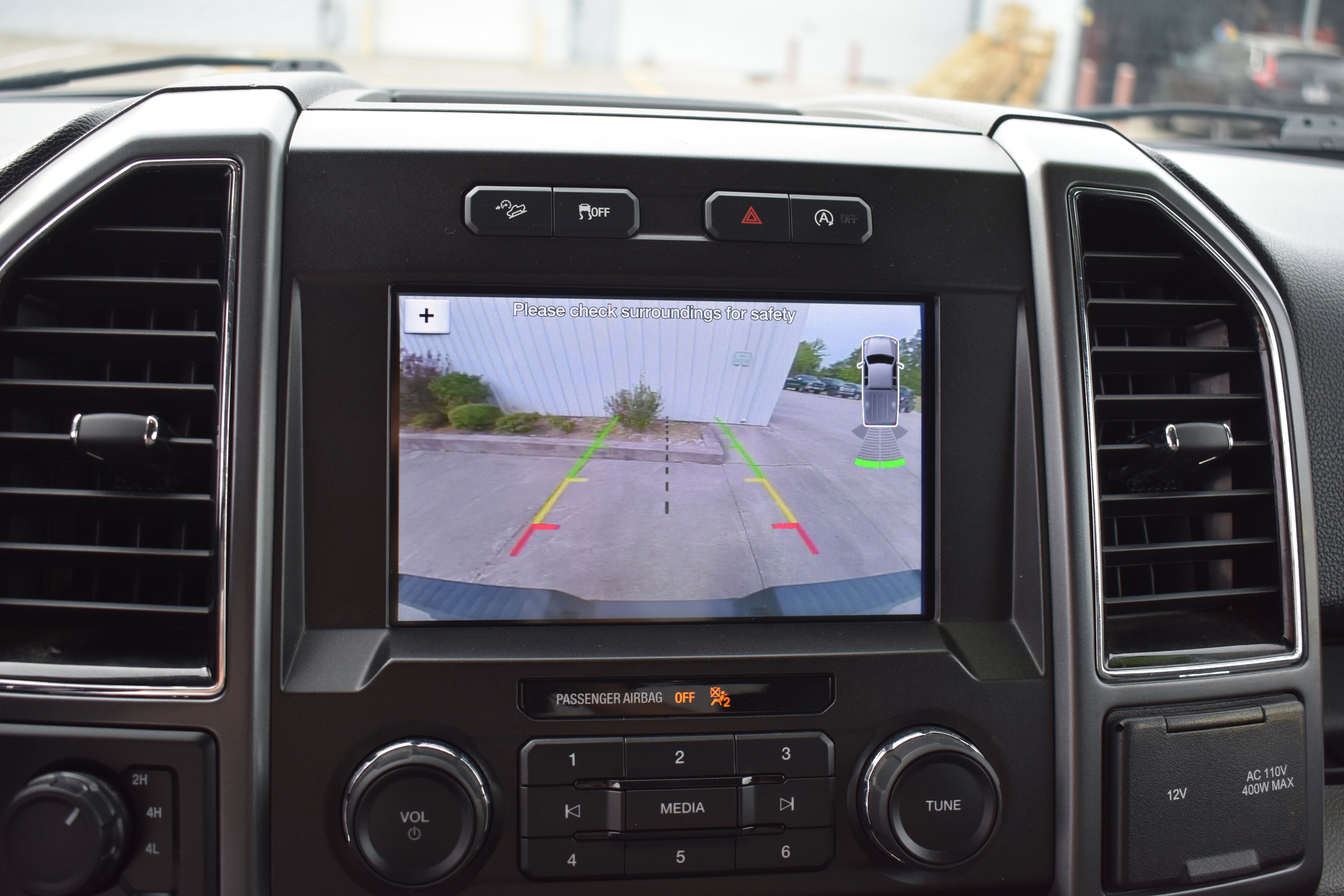 Used 2018 Ford F150 XLT w/ Equipment Group 302A Luxury image 19