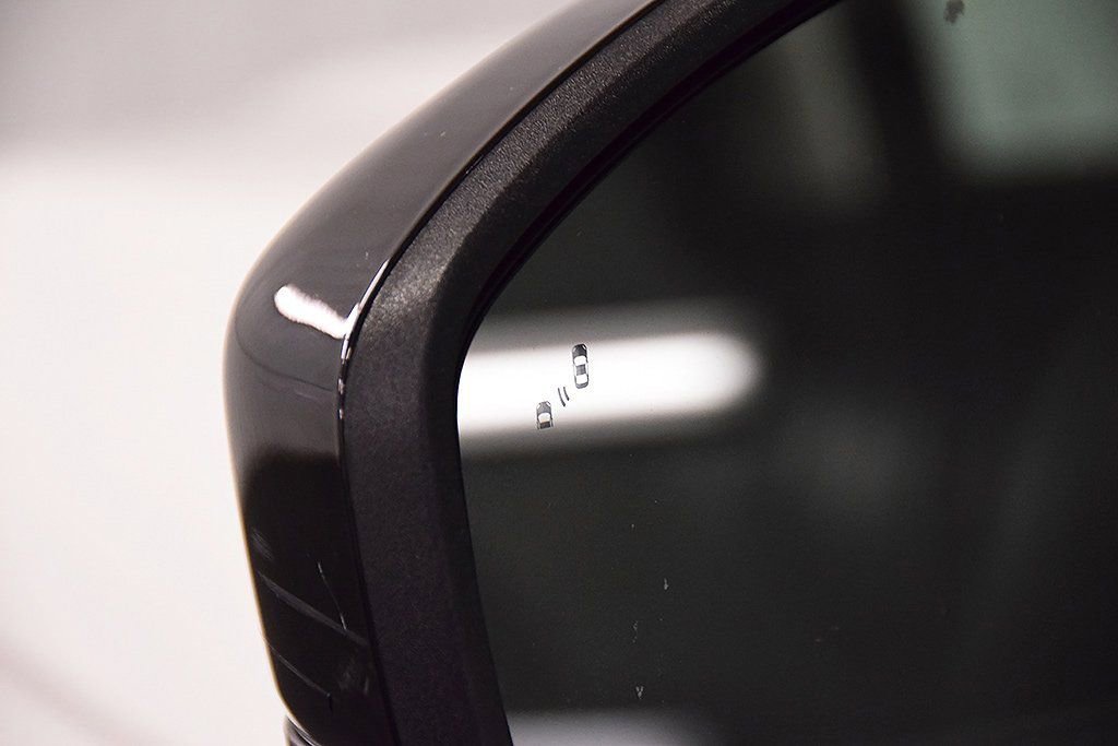 Used 2025 Ford Expedition Max Active AWD/4WD image 14