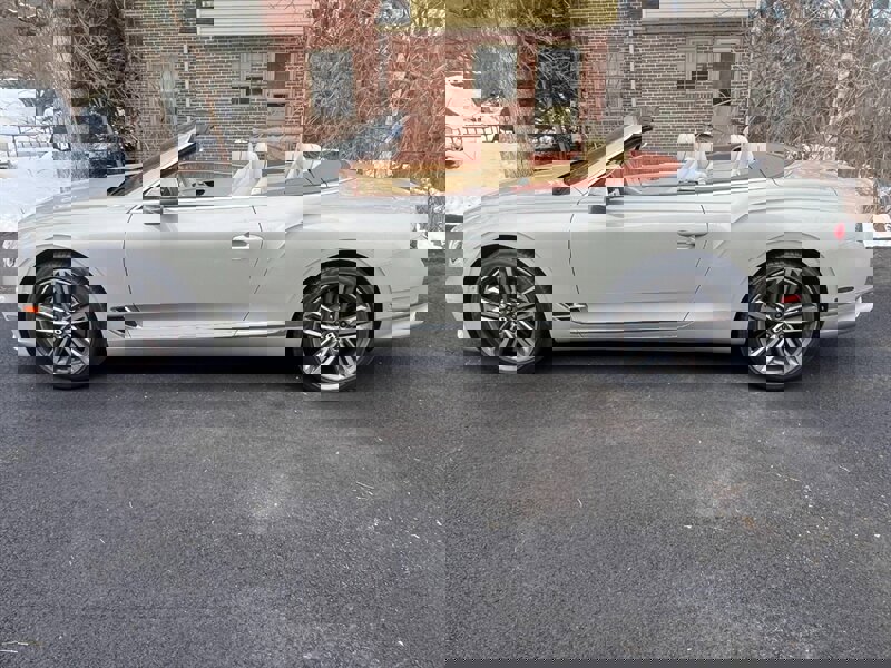 Used 2023 Bentley Continental GT image 22