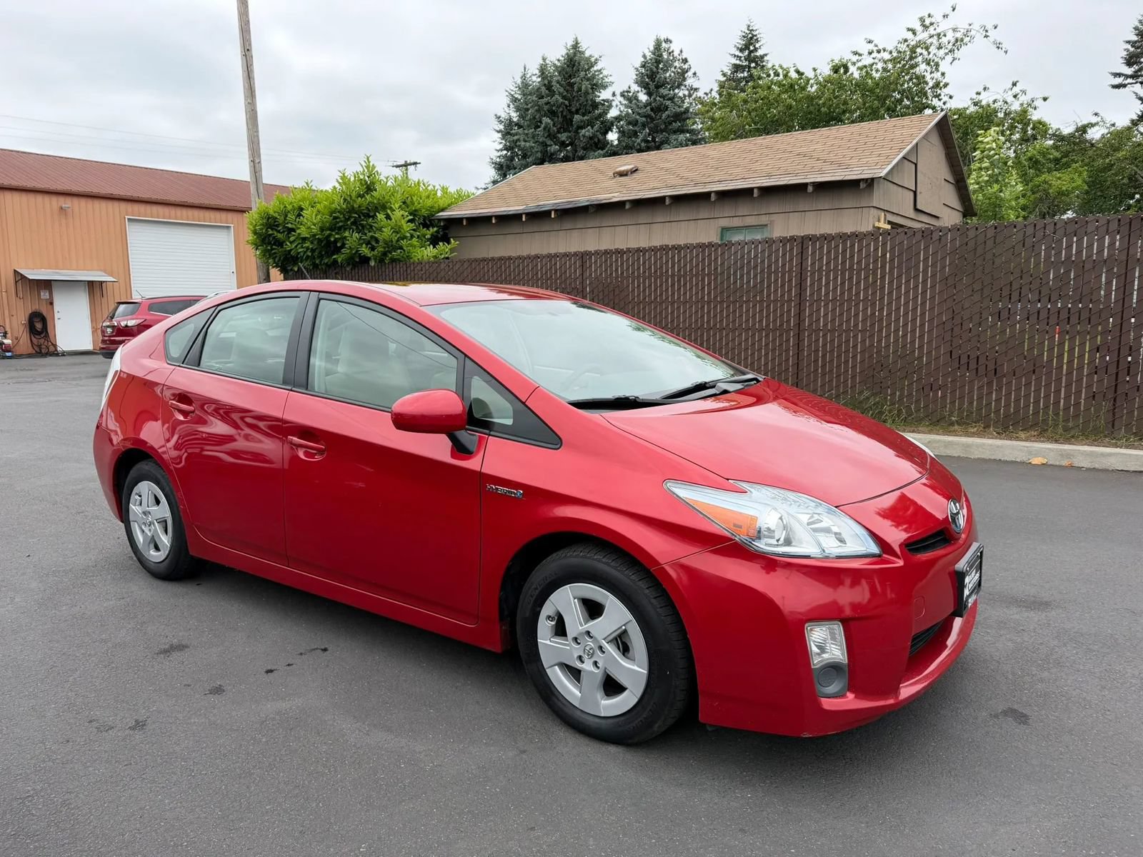 Used 2010 Toyota Prius Three w/ Preferred Accessory Pkg FWD image 3
