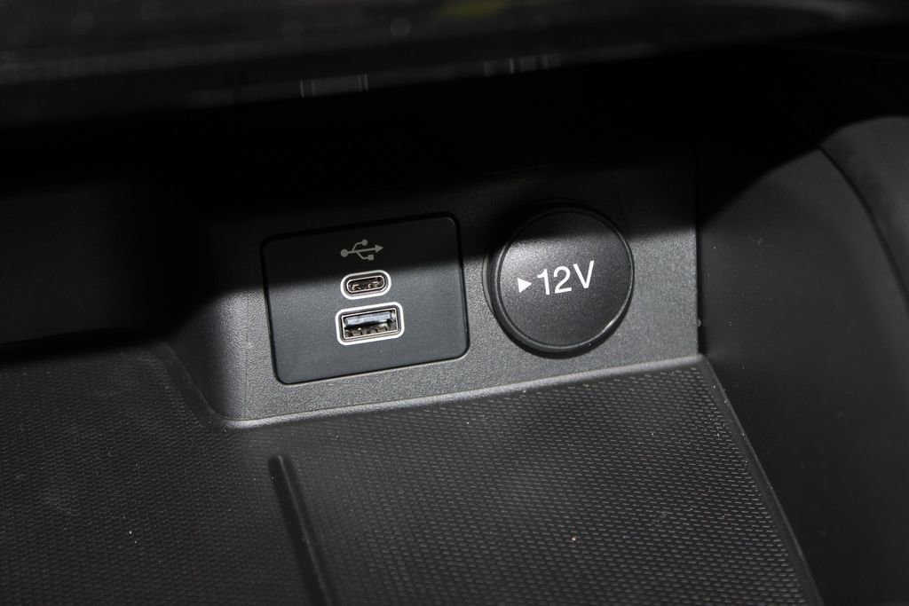 New 2025 Ford Escape ST-Line w/ Tech Pack #1 image 39