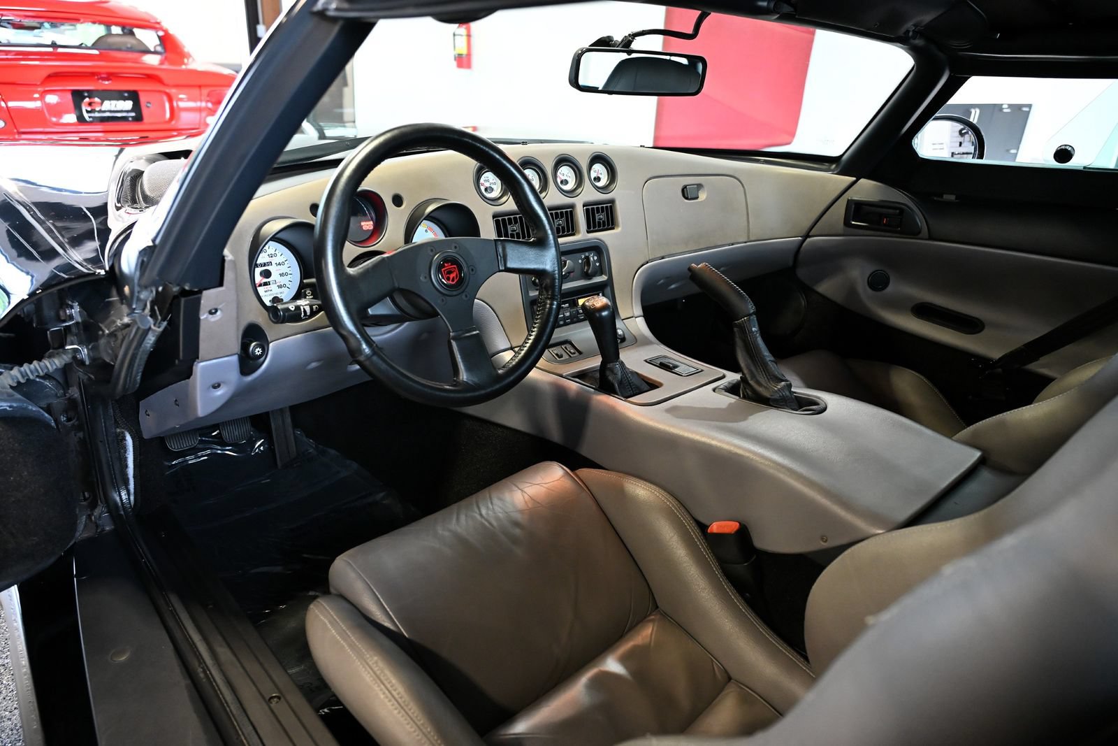 Used 1994 Dodge Viper RT/10 RWD image 5