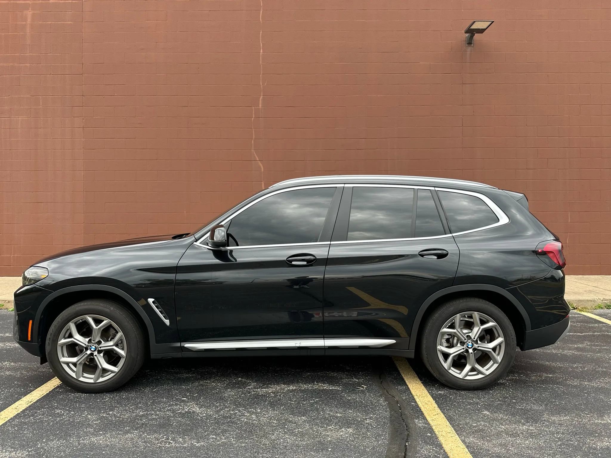 Used 2023 BMW X3 xDrive30i image 11