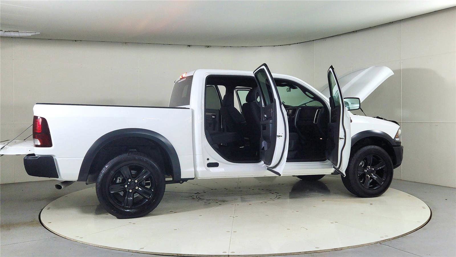 Used 2024 RAM 1500 Classic Warlock image 12