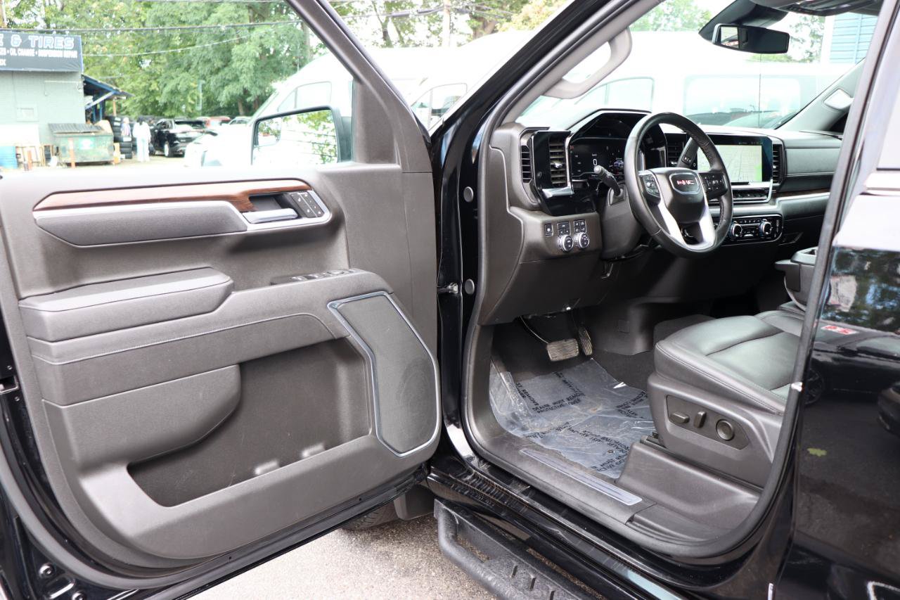 Used 2025 GMC Sierra 1500 SLT AWD/4WD image 10
