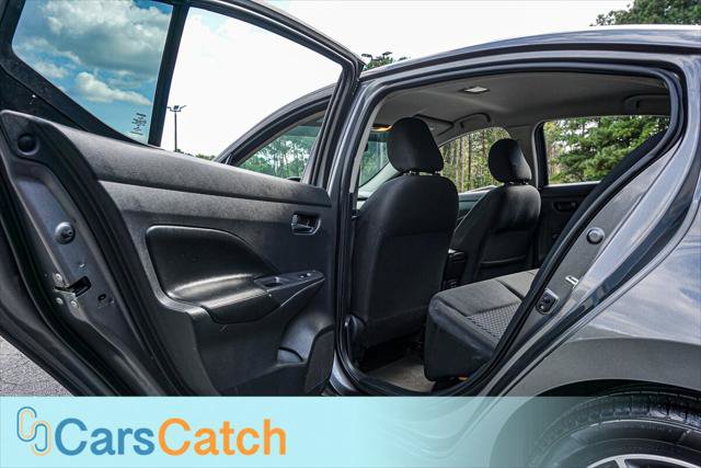 Used 2020 Nissan Versa S FWD image 32