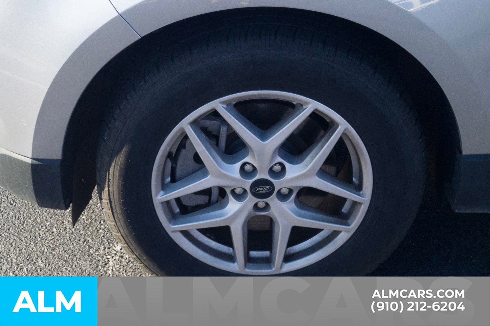 Used 2024 Ford Edge SEL image 13