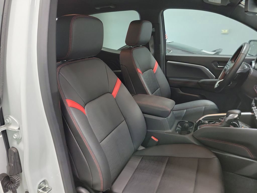 Used 2023 Chevrolet Colorado Z71 w/ Z71 Convenience Package 2 image 31