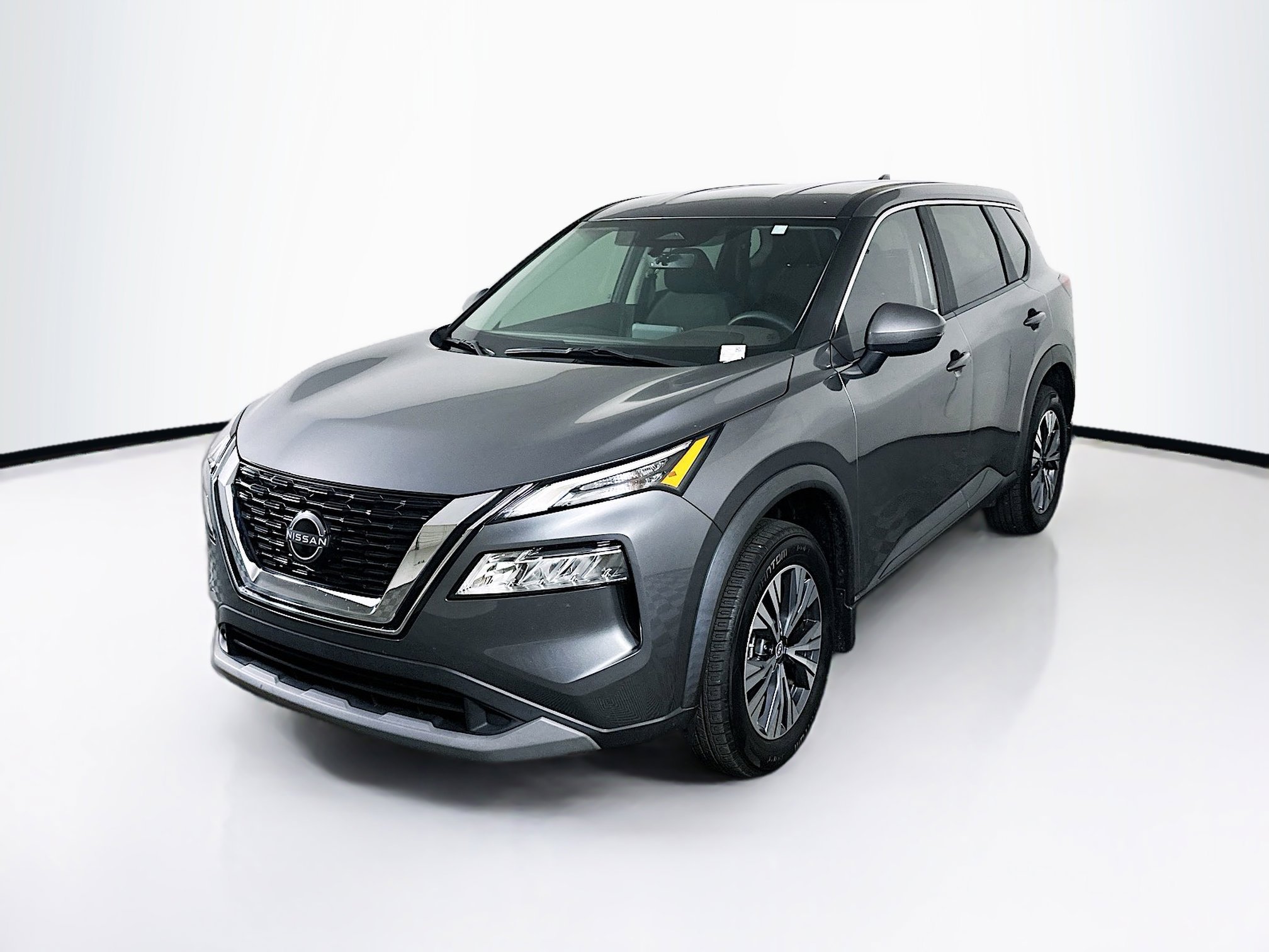 Used 2023 Nissan Rogue SV FWD image 3