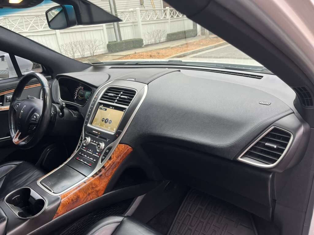 Used 2016 Lincoln MKX Select w/ Climate Package AWD/4WD image 9