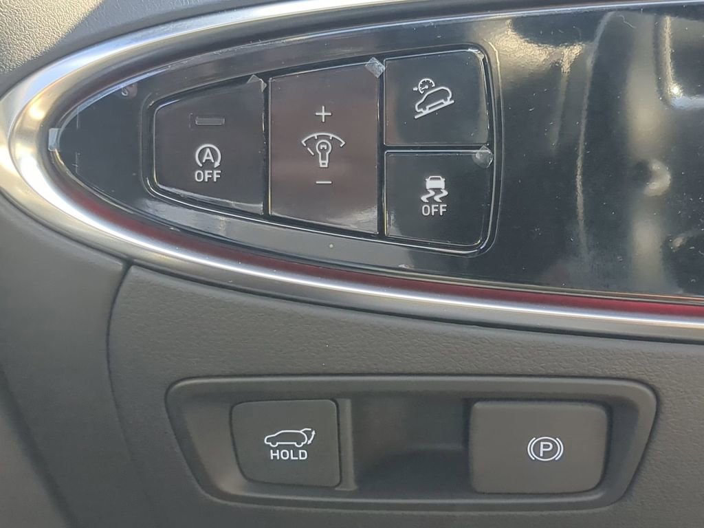 Used 2025 Genesis GV70 3.5T Sport w/ Sport Prestige Package image 18