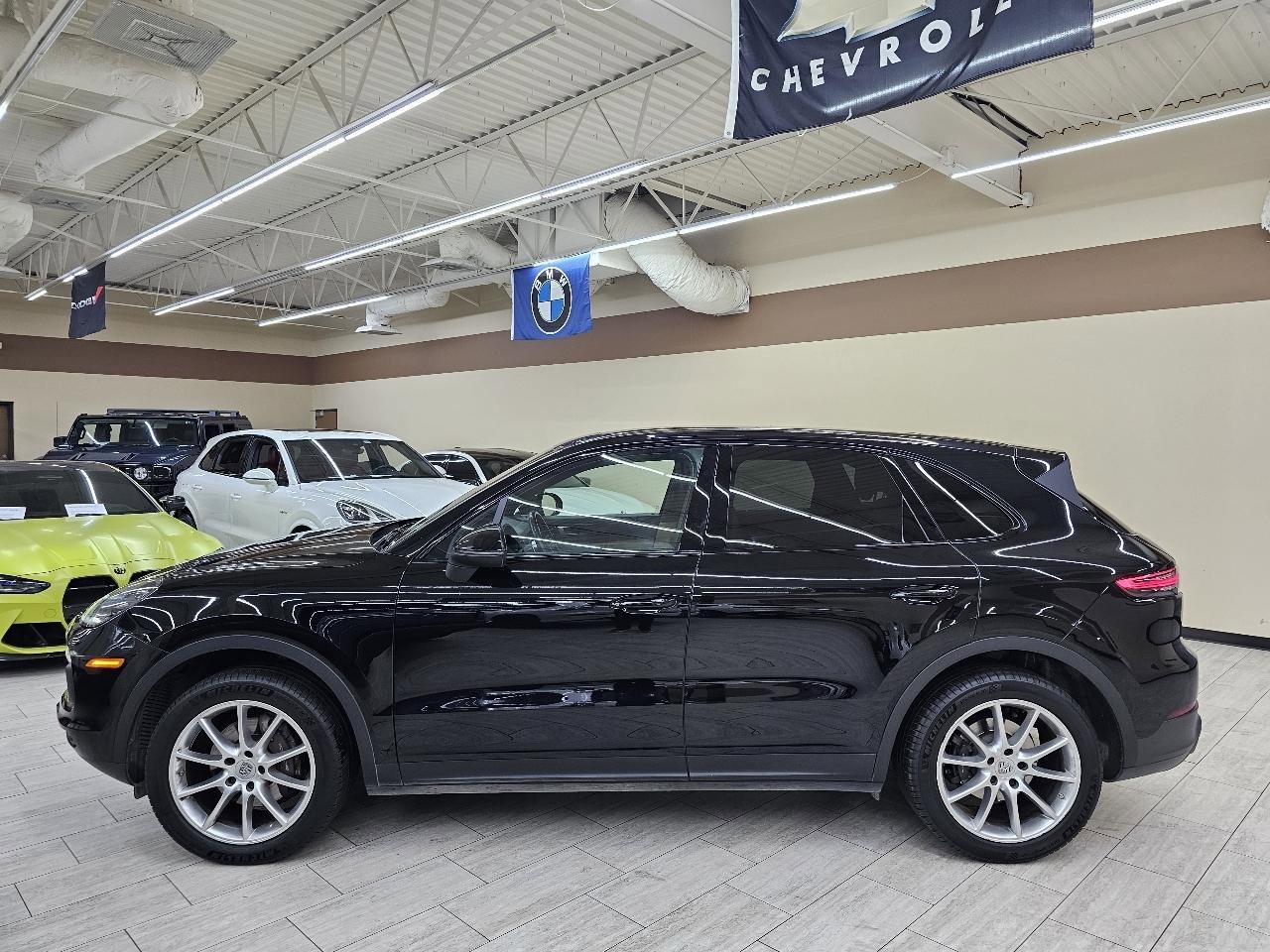 Used 2020 Porsche Cayenne AWD/4WD image 10