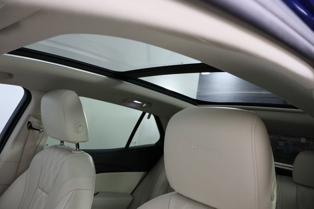 Used 2023 Buick Envision Avenir FWD image 28