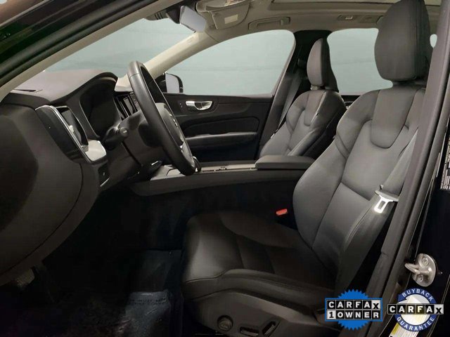 Used 2025 Volvo XC60 B5 Plus image 17