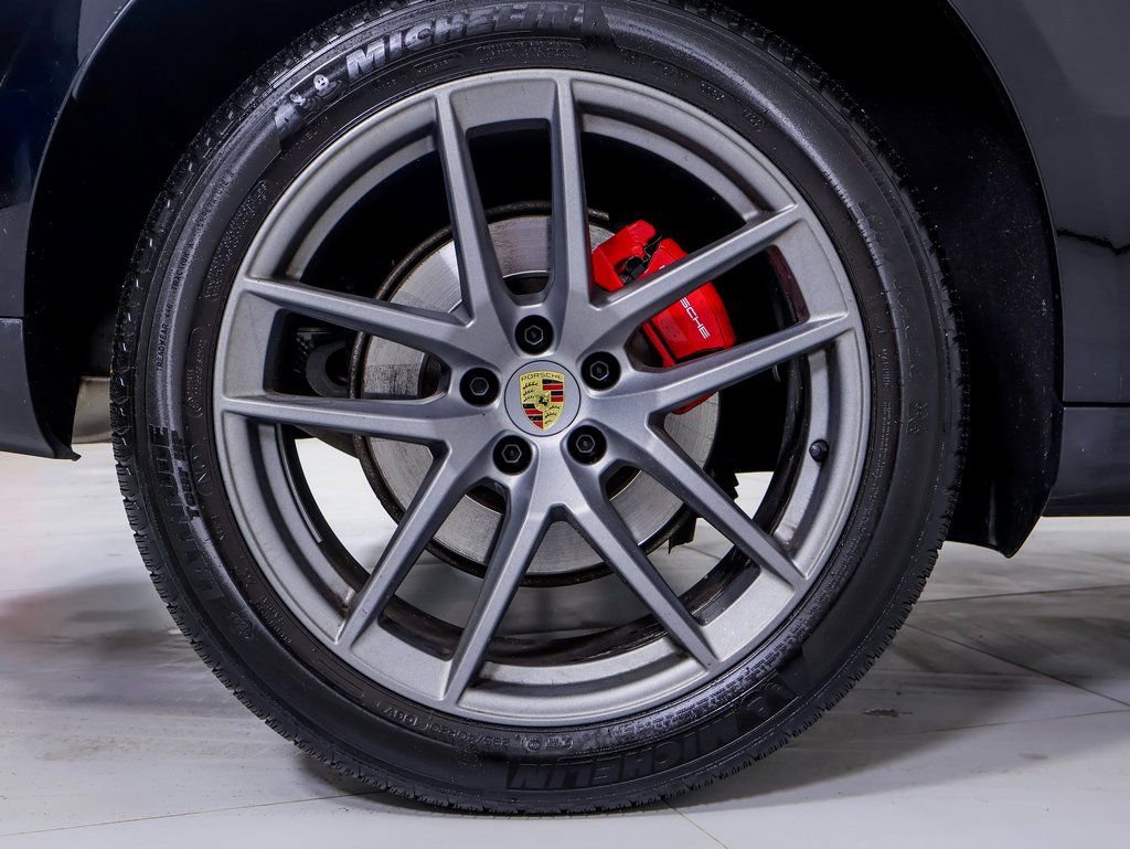 Certified 2023 Porsche Macan S image 30