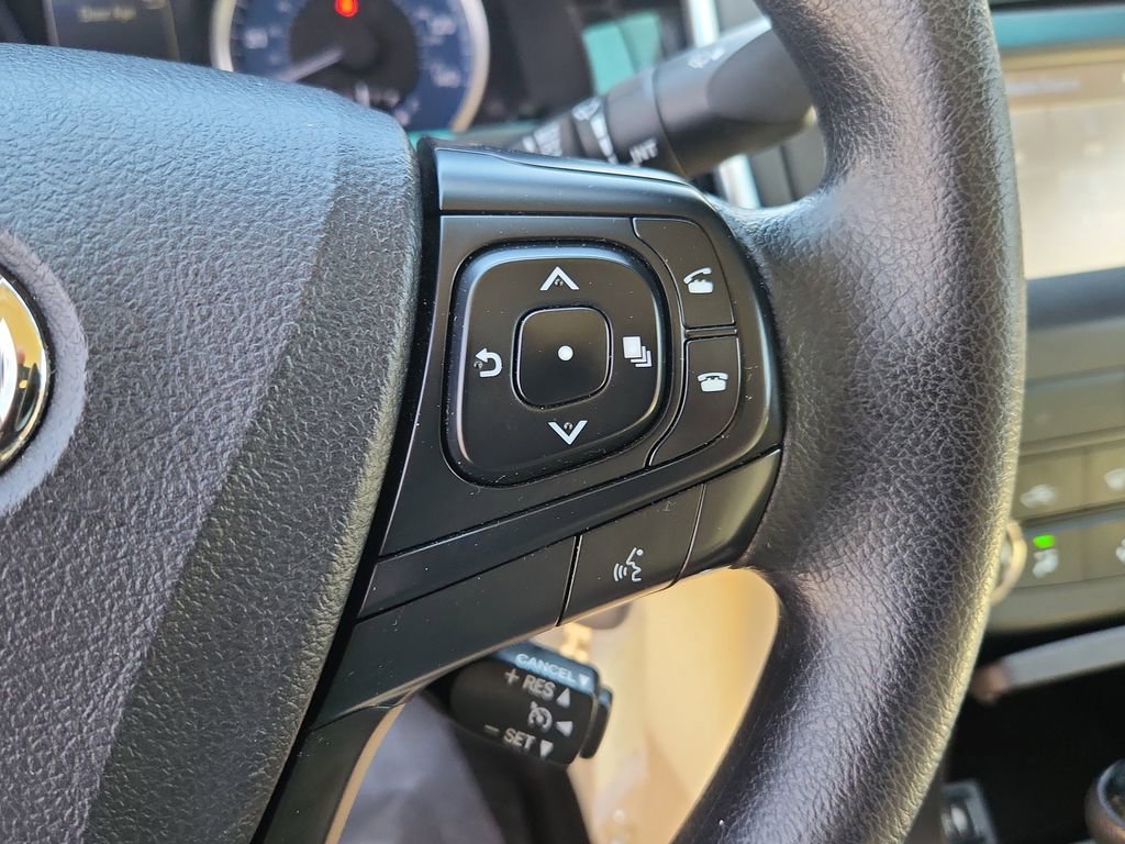 Used 2016 Toyota Camry LE FWD image 22