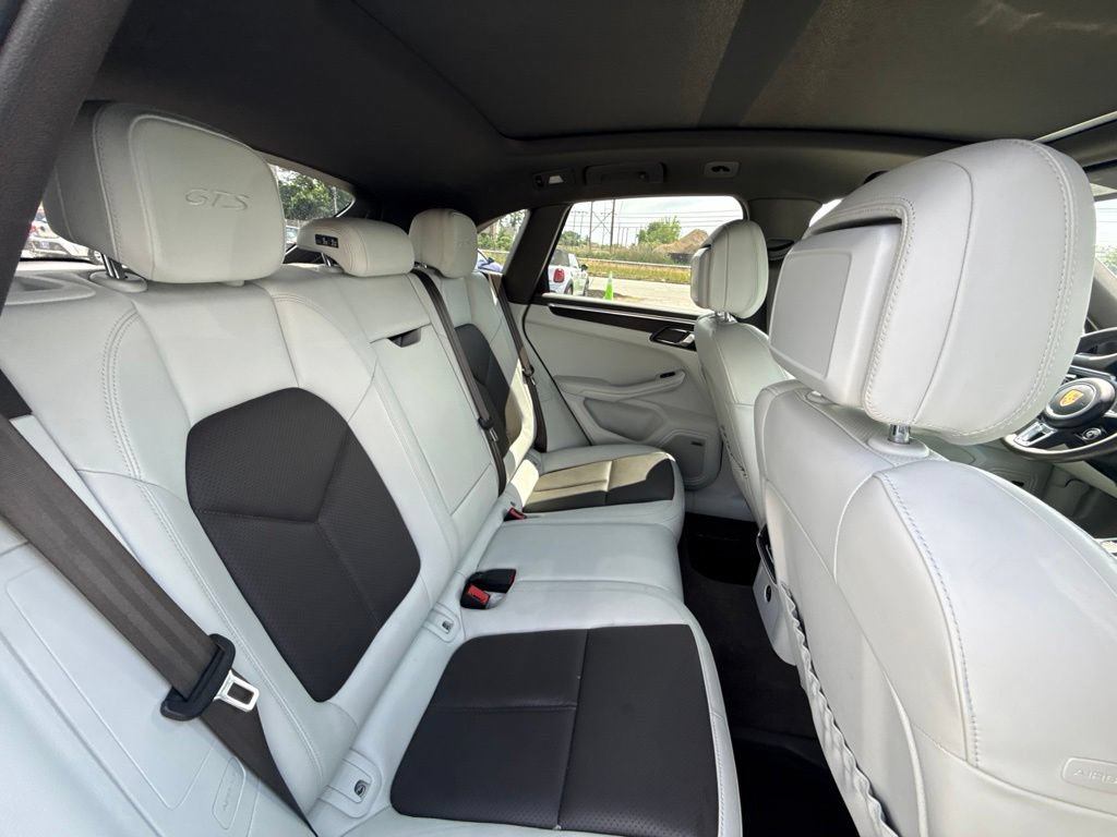 Used 2021 Porsche Macan GTS AWD/4WD image 19