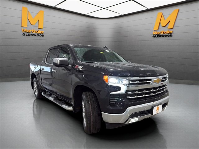 Used 2022 Chevrolet Silverado 1500 LTZ image 3