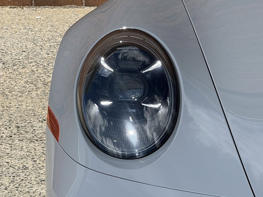 Certified 2023 Porsche 911 Carrera GTS image 12