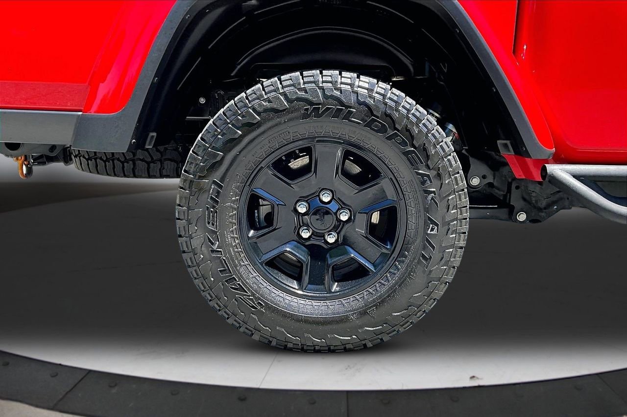 Certified 2023 Jeep Gladiator Mojave w/ LED Lighting Group AWD/4WD image 35