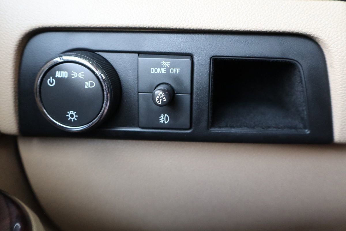 Used 2012 Cadillac Escalade EXT Luxury image 30