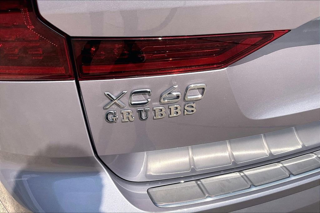New 2026 Volvo XC60 B5 Plus w/ Protection Package Premier AWD/4WD image 44