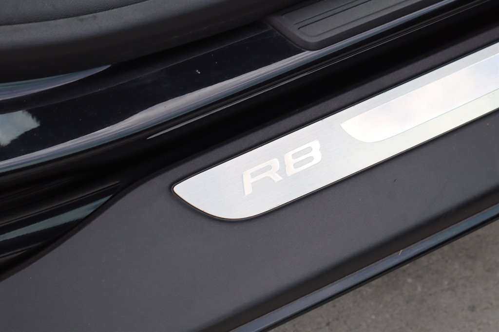 Used 2010 Audi R8 V8 AWD/4WD image 39