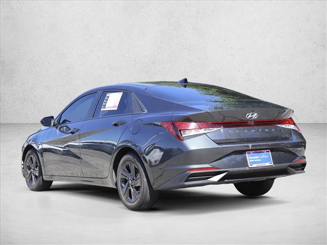 Used 2021 Hyundai Elantra SEL FWD image 7