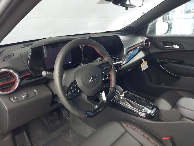 New 2026 Chevrolet Trax RS w/ Sunroof Package image 2