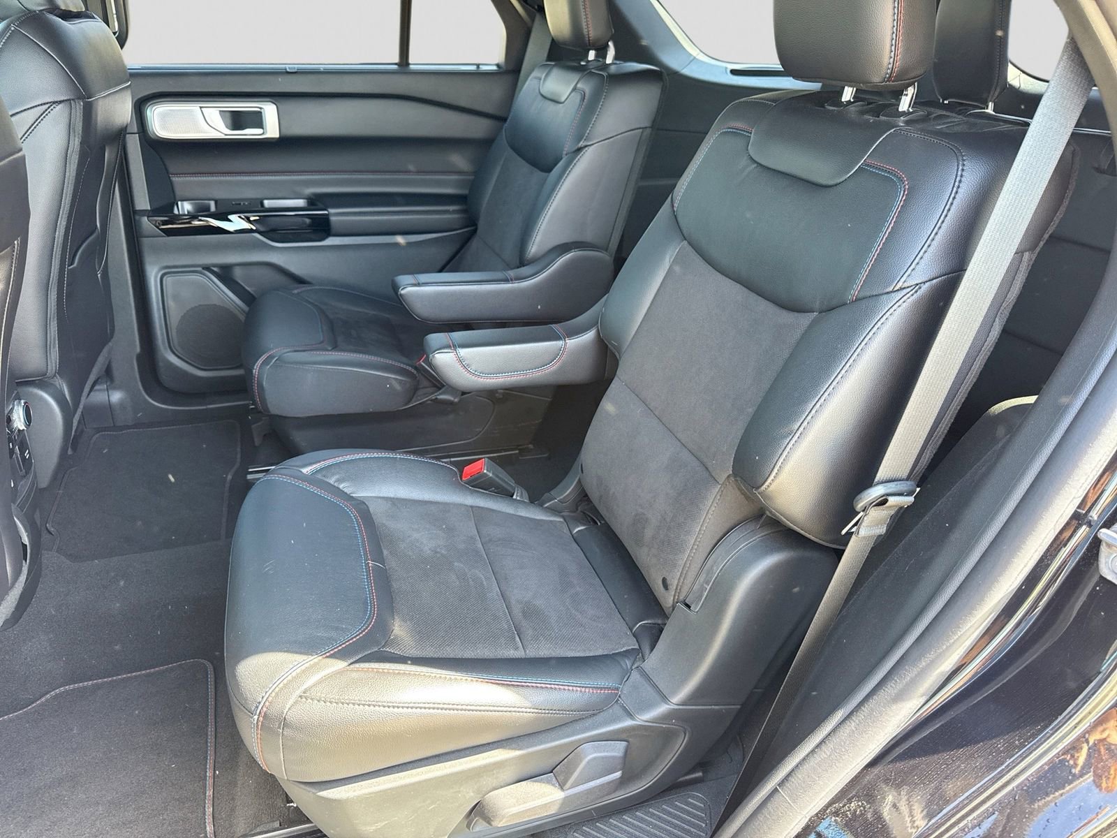 Used 2023 Ford Explorer ST w/ Equipment Group 401A AWD/4WD image 25